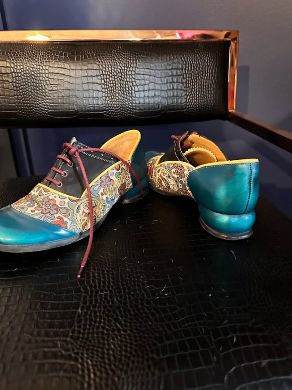 Two-Toned Dappers